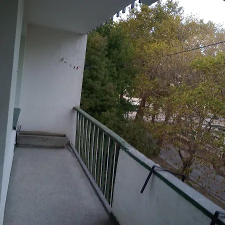 Chayka Sea Garden- Entire Flat Or Spacious Private Or 3-bed Dorm- Big Balcony Apartman *